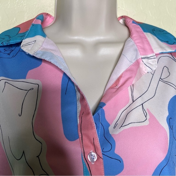 Pink and Blue Abstract Woman Art Print Button Down Short Sleeve Shirt Size S - Picture 9 of 16